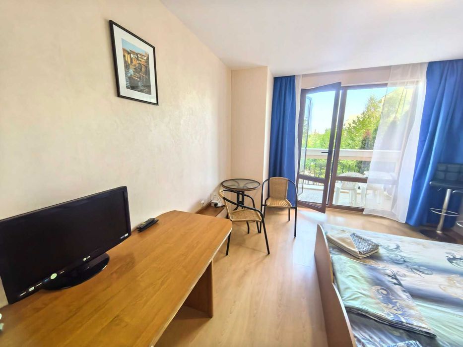 Студио в Свети Влас Първа линия