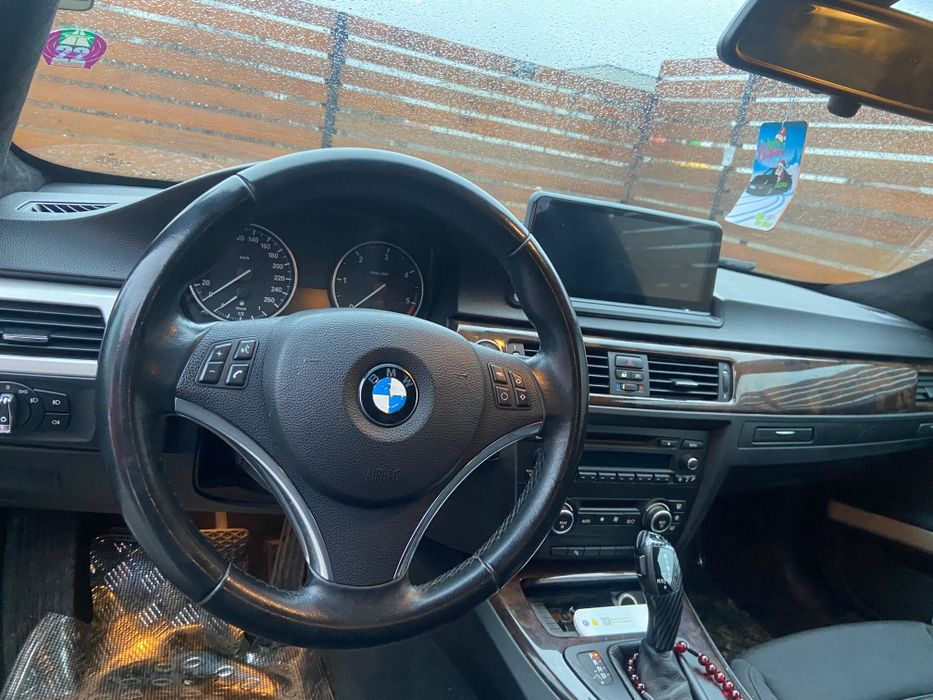 Vând mașină BMW seria 3
