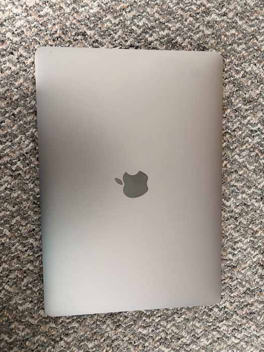 Macbook Pro M2 256GB 8GB MDM cu bypass