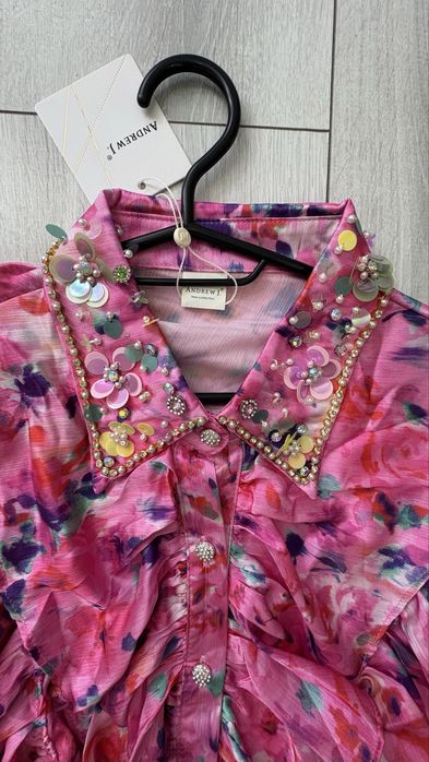 Красива и ефектна дамска риза универсален размер