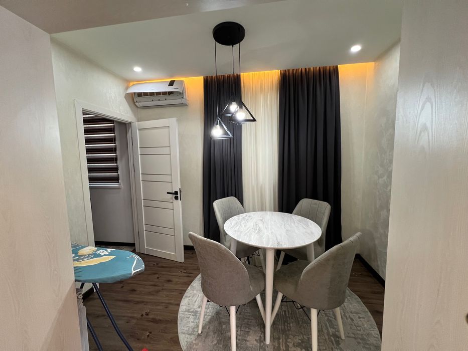 Сдается 2х комнатная квартира
С обстановкой ЛЮКС 
В горде Алмалыке