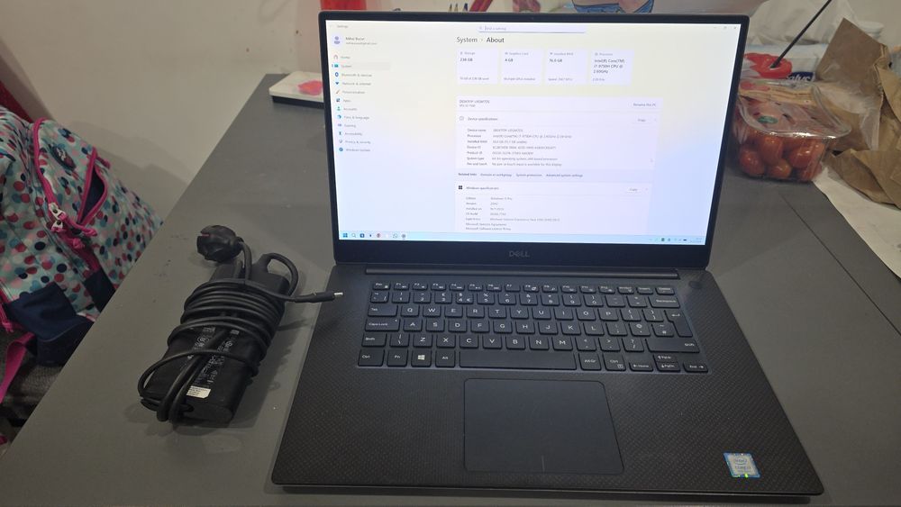 DELL XPS 15 7590 I7