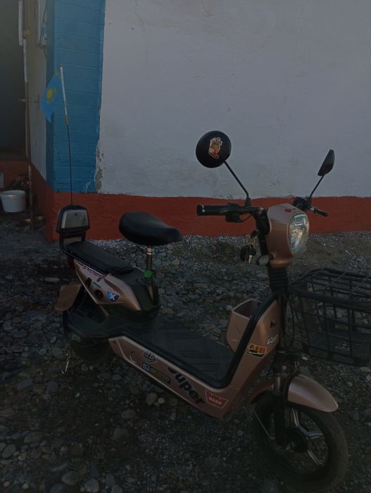 Продам по запчастям25.000