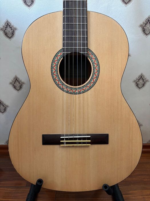 Классическая гитара Yamaha C40M