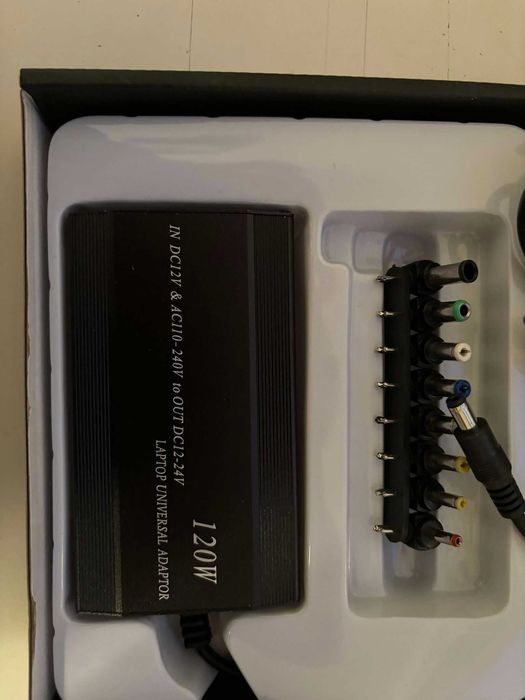 Incarcator laptop universal 120W priza si bricheta auto 8 conectori