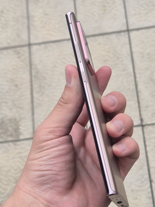 Samsung Galaxy Nite 20 Ultra 270$