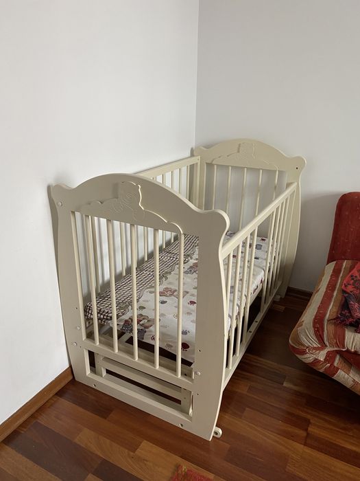 детская кровать/манеж