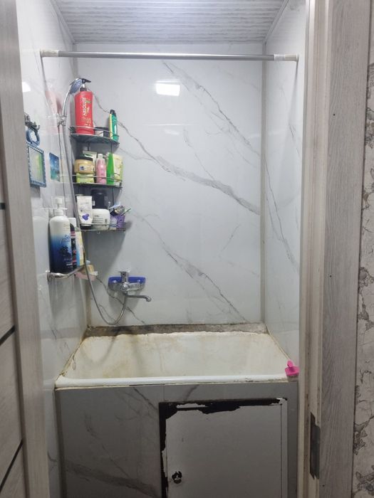 Сотилади Чилонзор 20 квартал 2 хонали