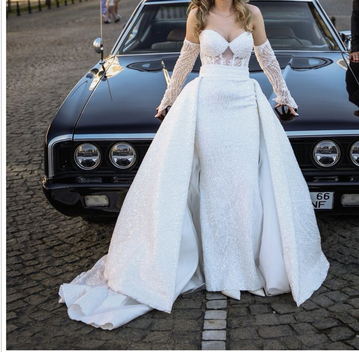 Rochie de mireasa cu trena detasabila