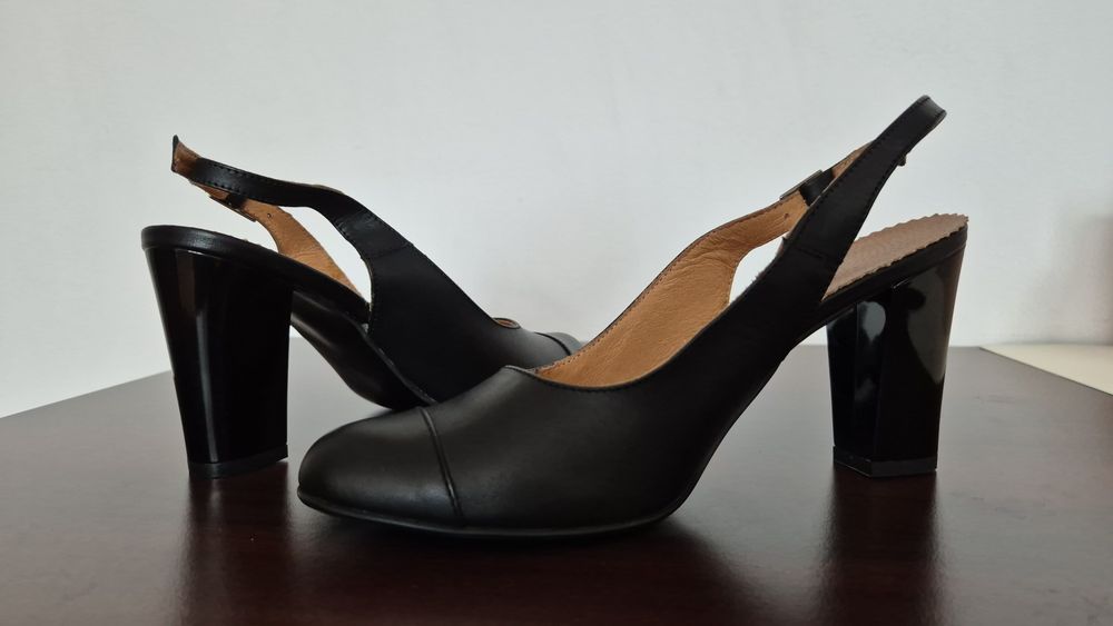 Pantofi de piele 37
