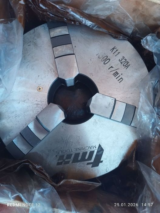 Токарни патроны новые