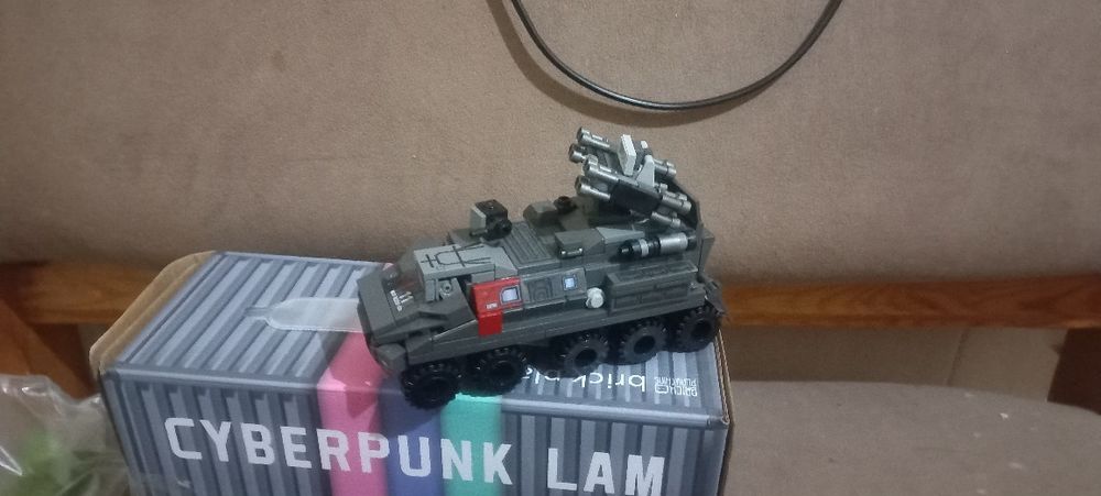 Омереканский лего машина