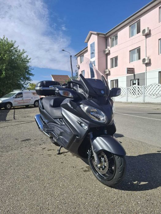 Suzuki burgman 650