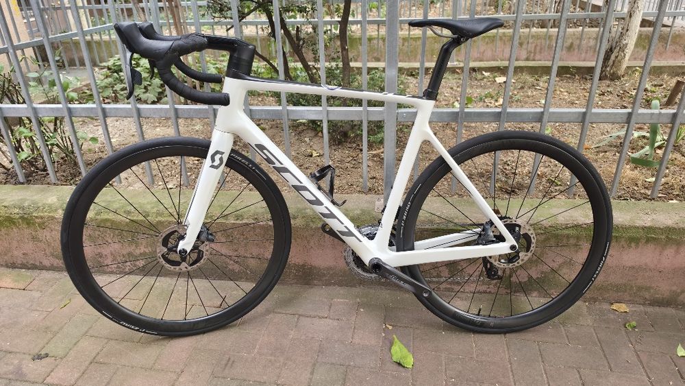Bicicleta cursiera carbon Scott Addict RC 10 alb perla Sram Force 12V Powermeter dual marime 58 XL