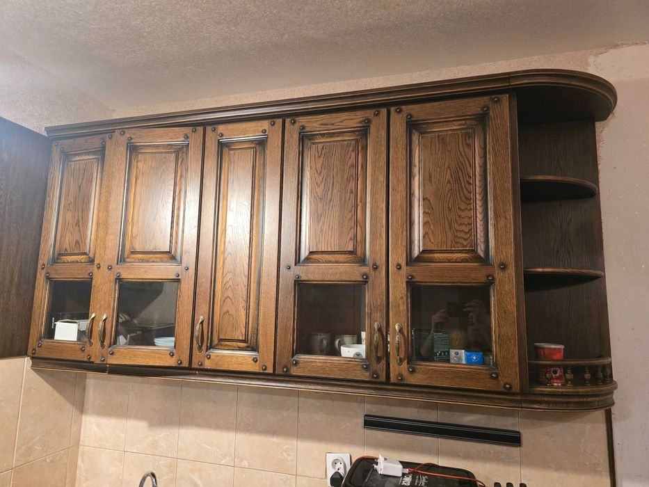 Кухня от масивно дърво + ел. уредите