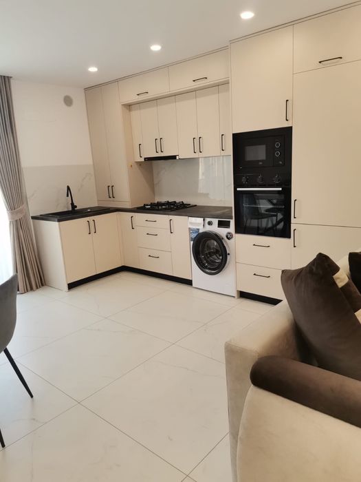 Inchiriez Apartament