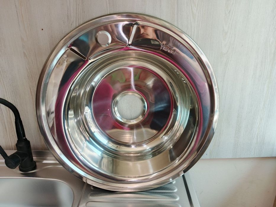 Рабочий стол кухуния мебел