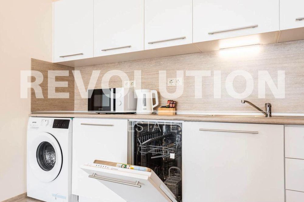 Дава се под наем Двустаен апартамент в Варна, Аспарухово - 77 кв.м за 700 € - Снимка #3