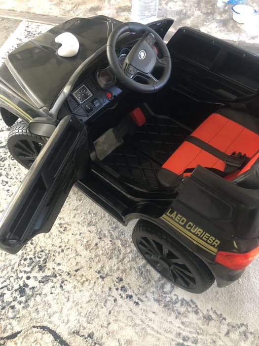 Электромашинка на пульту управления