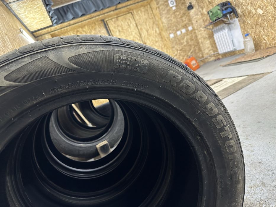 Roadstone 235/55/18
