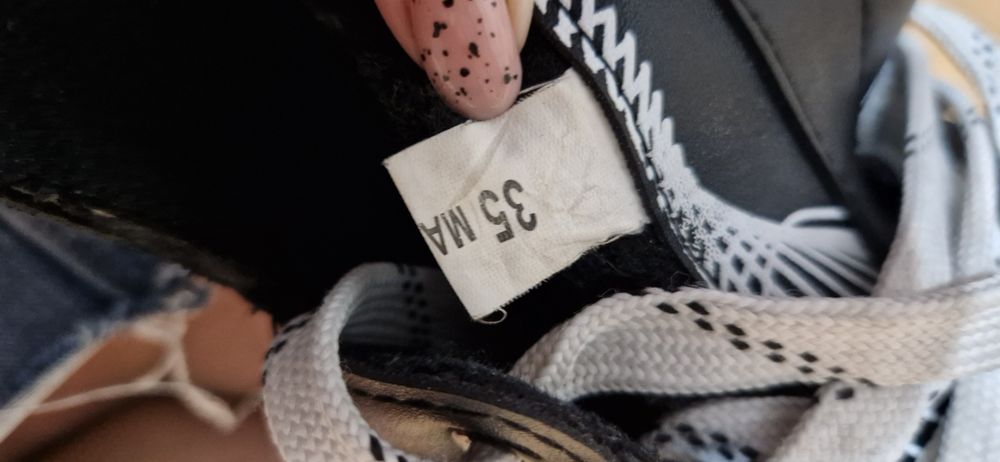 Продам коньки детские