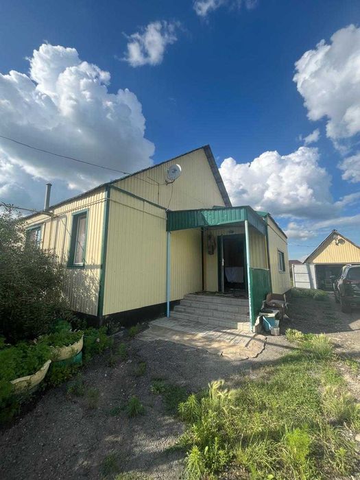 Продам благоустроенный дом в микрорайоне Северо-Западный.