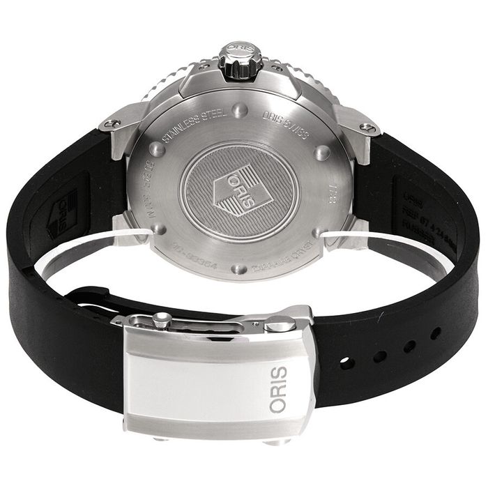 Швейцарские дайверские часы ORIS Aquis Small Second.