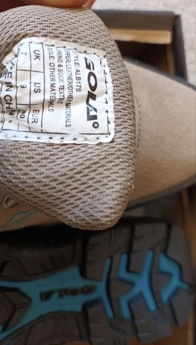 Водоустойчиви женски обувки - туристически