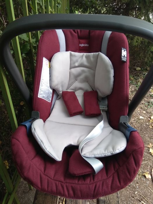 Бебешки кош / кошница  за автомобил