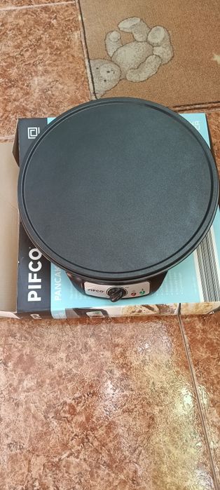Уред за палачинки Pifco ,нов