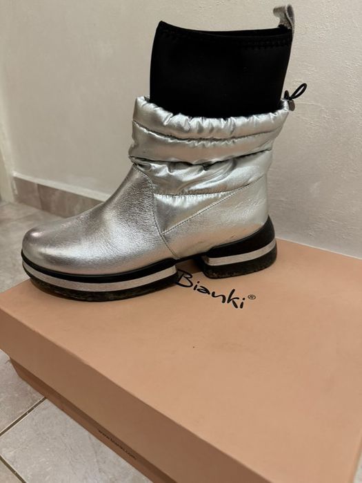 Дамски боти Bianki и два чифта маратонки Nike