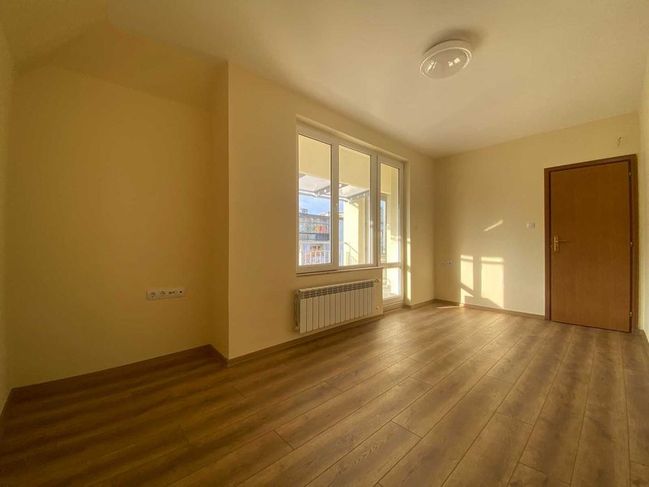 Продава се Тристаен апартамент в Бургас, Зорница - 130 кв.м за 1850 €/кв.м - Снимка #17