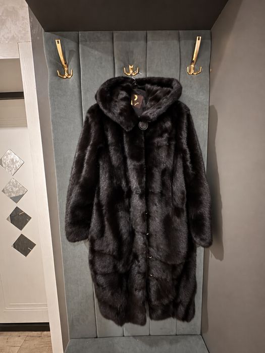 Продам норковую шубу