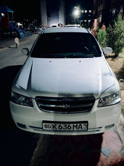 Lasetti 1.8 2010 yil