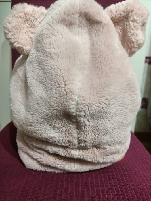 Caciula noua de blana dama