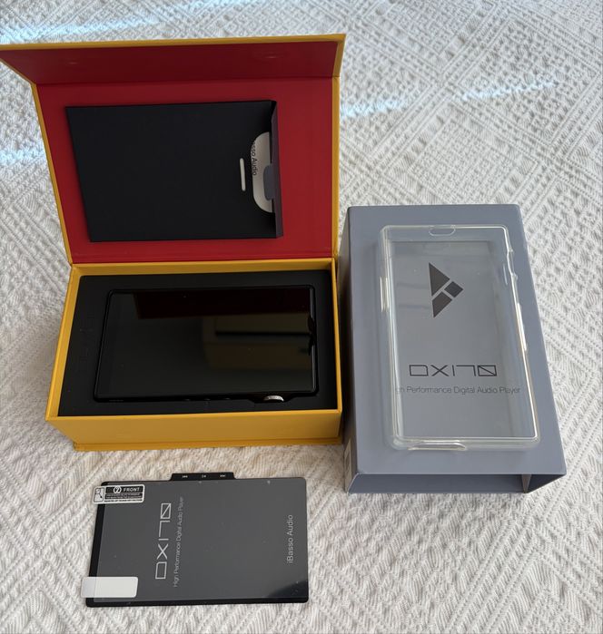 Vand player audio si casti IEM