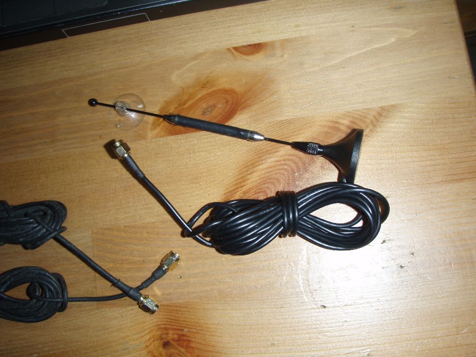 Antena externa GSM cu baza magnetica - SMA Male, cablu 3 metri