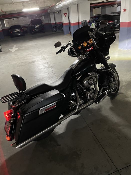 Street Glide FLHX
