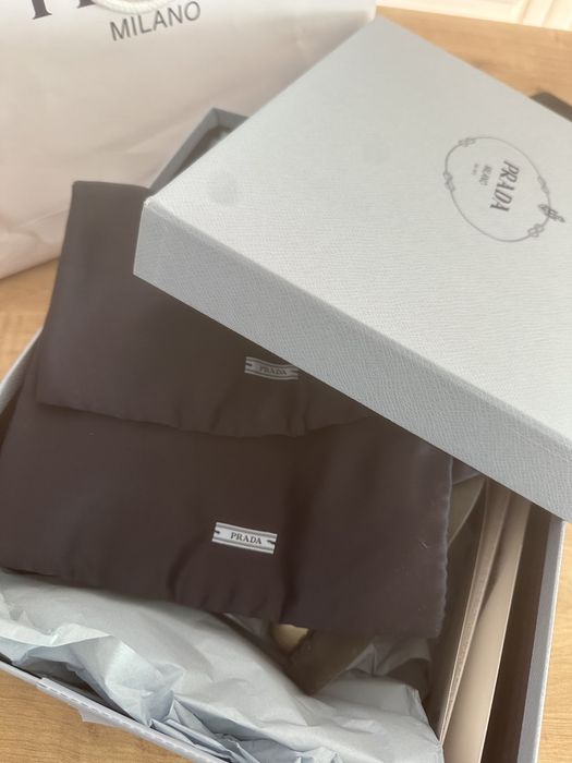 Оригинални обувки Prada