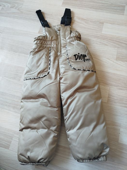 Продаем детские вещи.