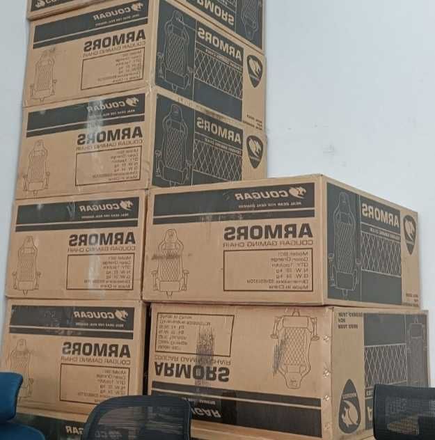 ПРОДАЕТСЯ КОРОБКА 13000 для переезда для разных нужд, коробка каробка