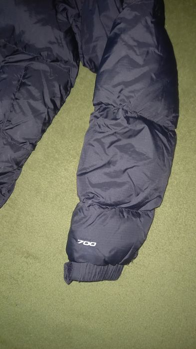 Vând  geacă puf The  North Face 700  originală mărime xs