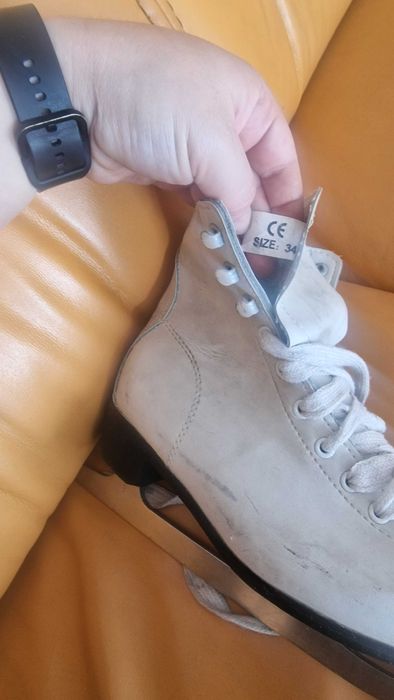 Продам Коньки детские