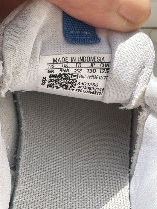 Кроссовки детские adidas оригинал 22р