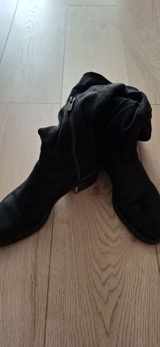 Cizme Zara. Inalte 38