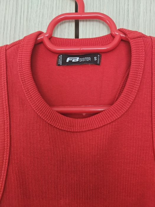 Rochie mulată roșie