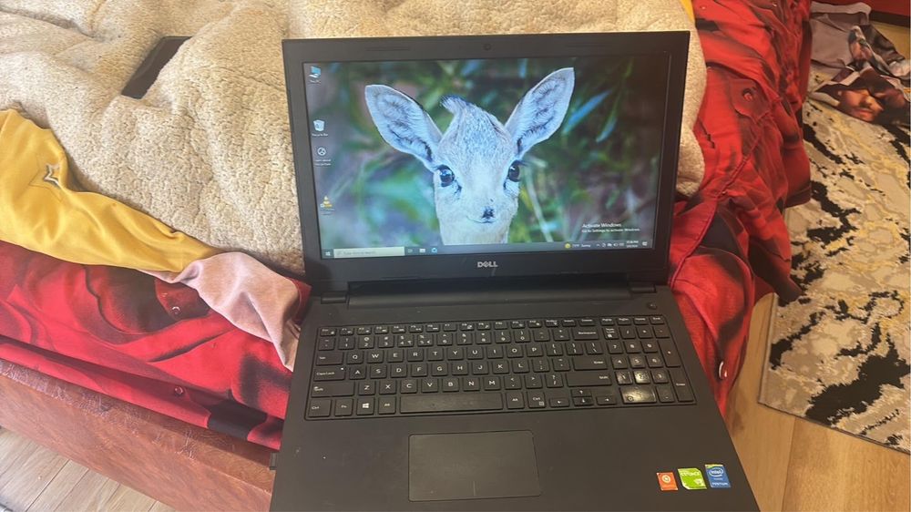 Vand laptop dell nu are nicio problema are tot facut la el