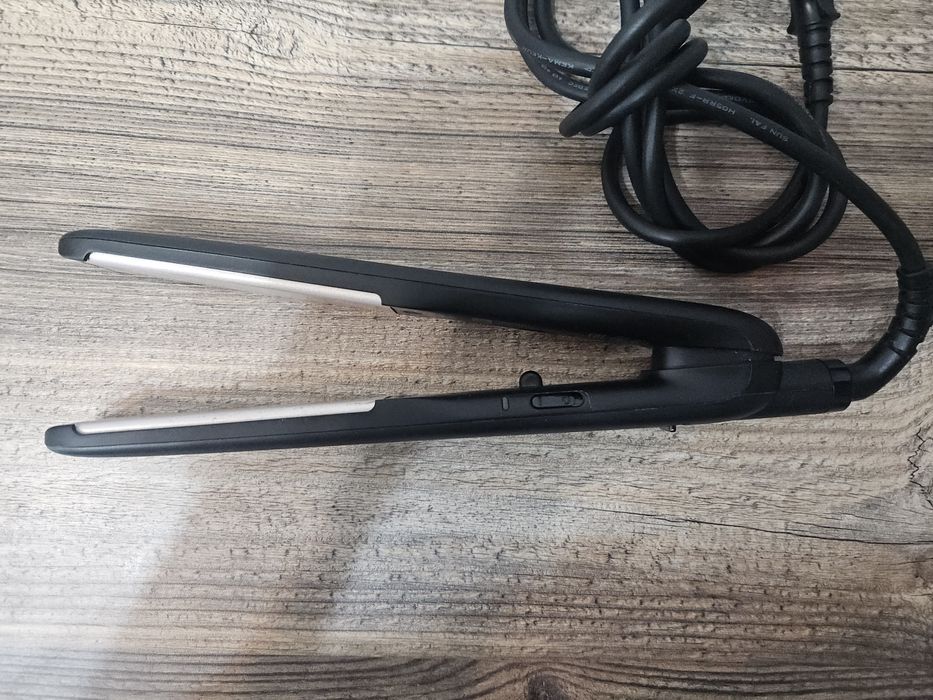 Выпрямитель для волос Phillips HP8321/00