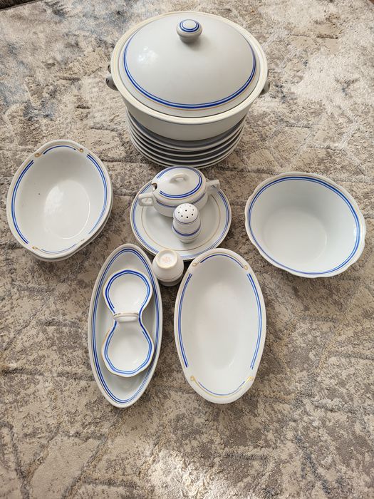 Продам сервиз Корея, набор тарелок