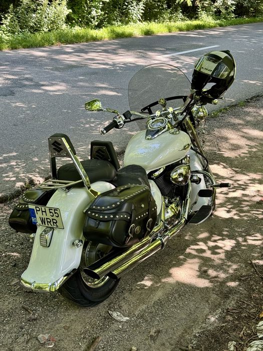 Suzuki Intruder C800